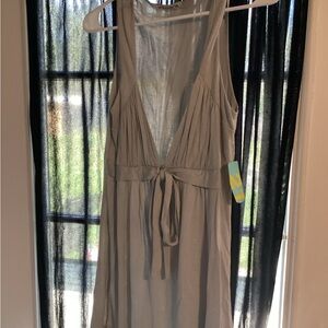 Sleeveless V-Neck Tie-Front Casual shir— Light Gray